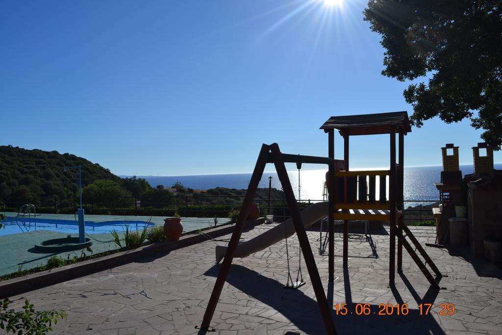 מית'ימנה Molivos Castle Apartments מראה חיצוני תמונה