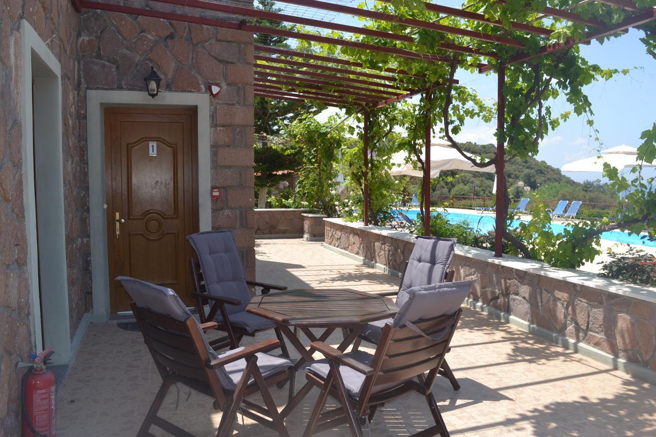 מית'ימנה Molivos Castle Apartments מראה חיצוני תמונה
